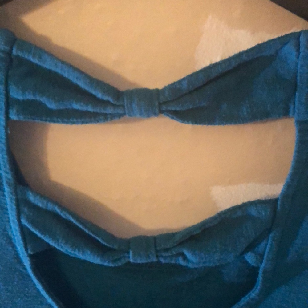Teal Bow Tie Back Tee - Picture 9 of 11